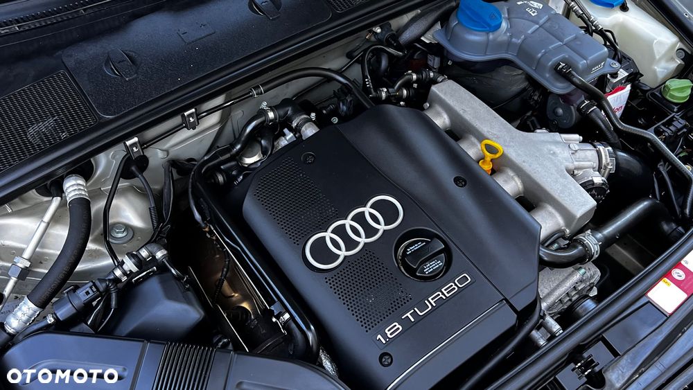 Audi A4 Limousine - 14