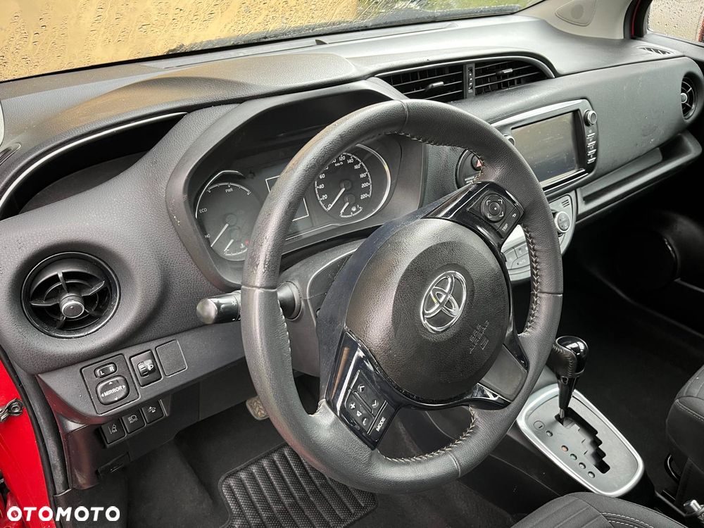 Toyota Yaris - 7