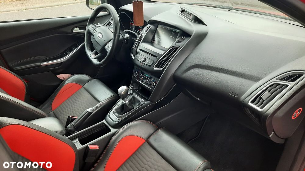 Ford Focus 2.0 TDCi ST-2 - 16