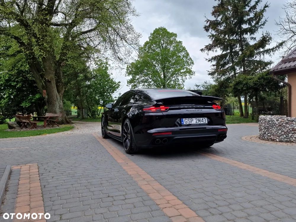 Porsche Panamera - 16