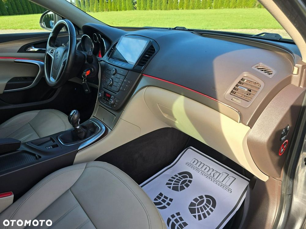 Opel Insignia - 24