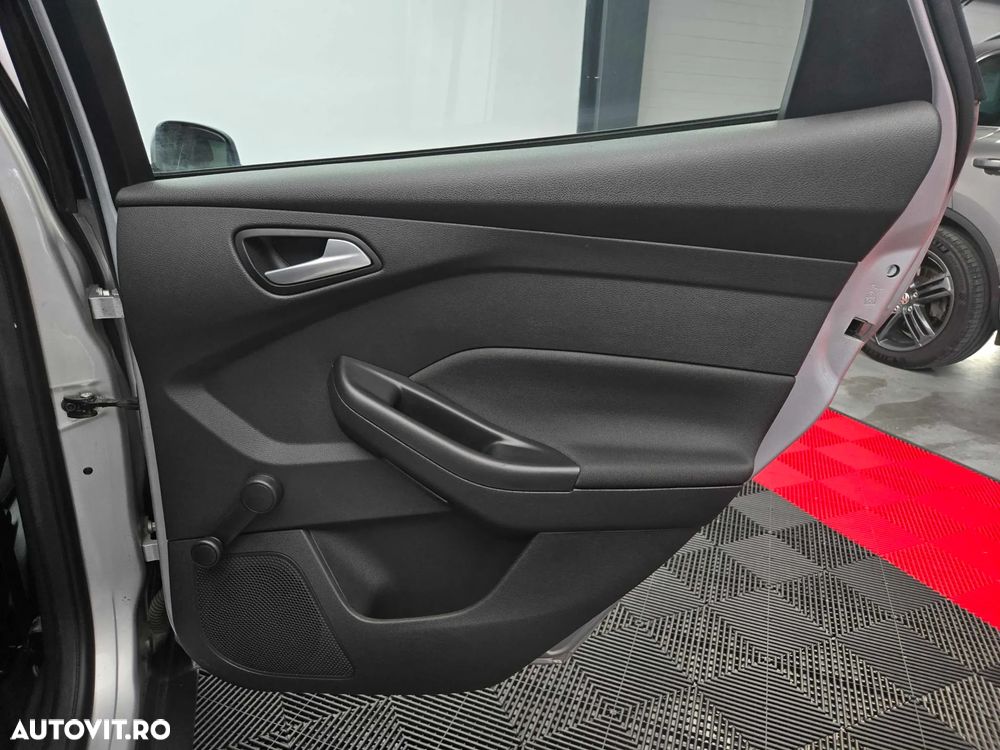 Ford Focus 1.5 EcoBlue Trend Edition - 23