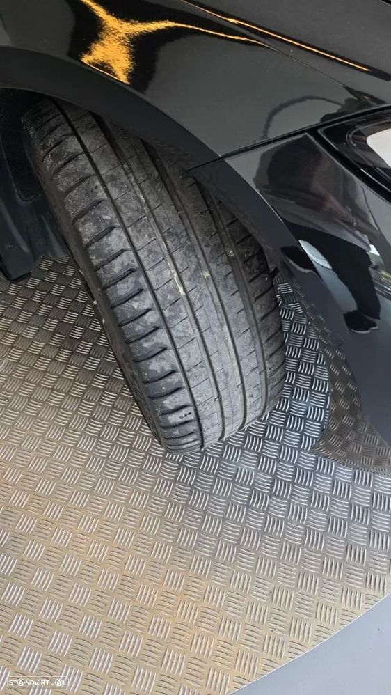 BMW i4 eDrive40 Pack Desportivo M - 50