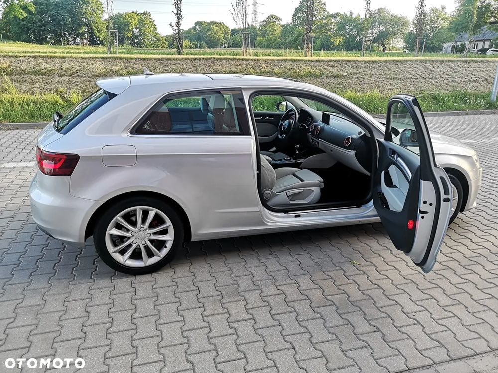 Audi A3 Sportback 1.4 TFSI cylinder on demand S line Sportpaket - 13