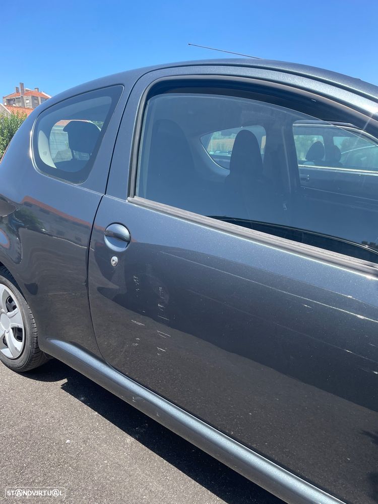 Toyota Aygo 1.0 + AC - 8