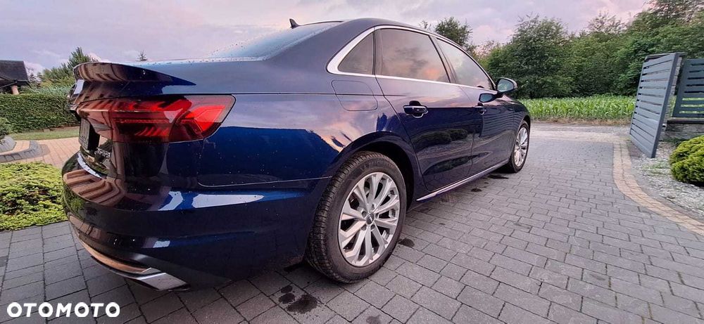 Audi A4 Limousine - 4