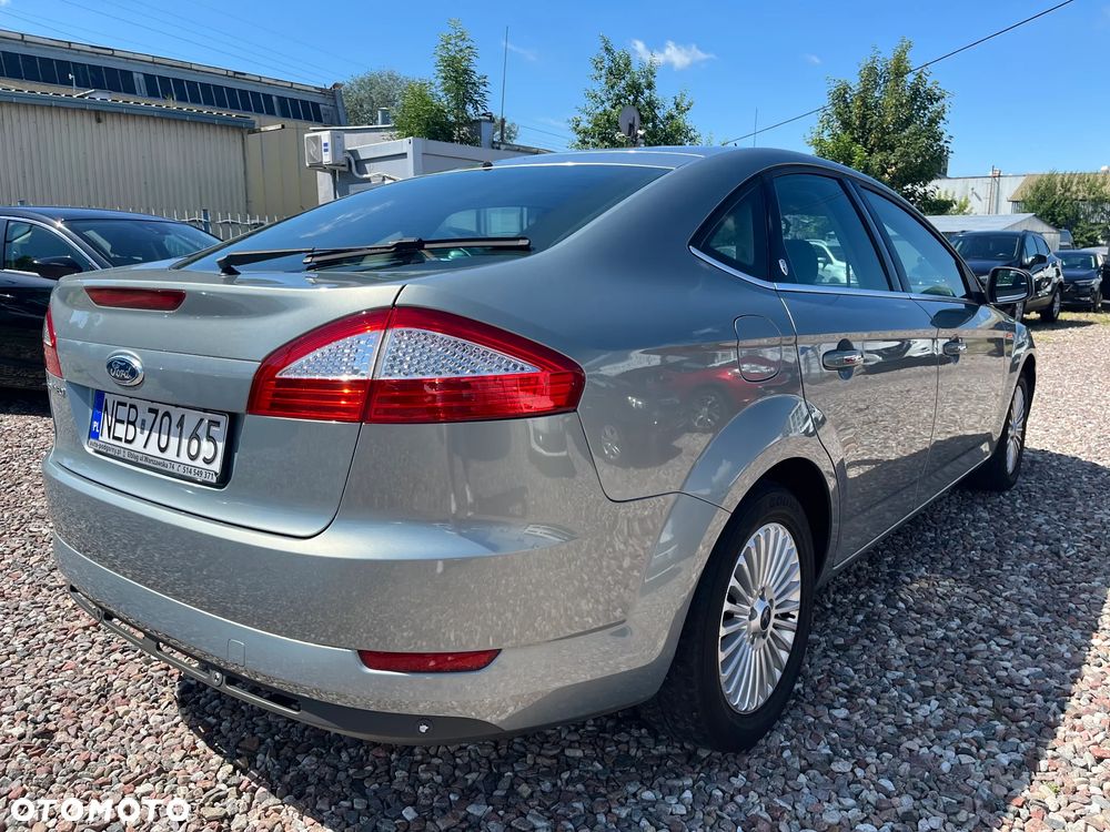 Ford Mondeo 2.0 Ghia - 5