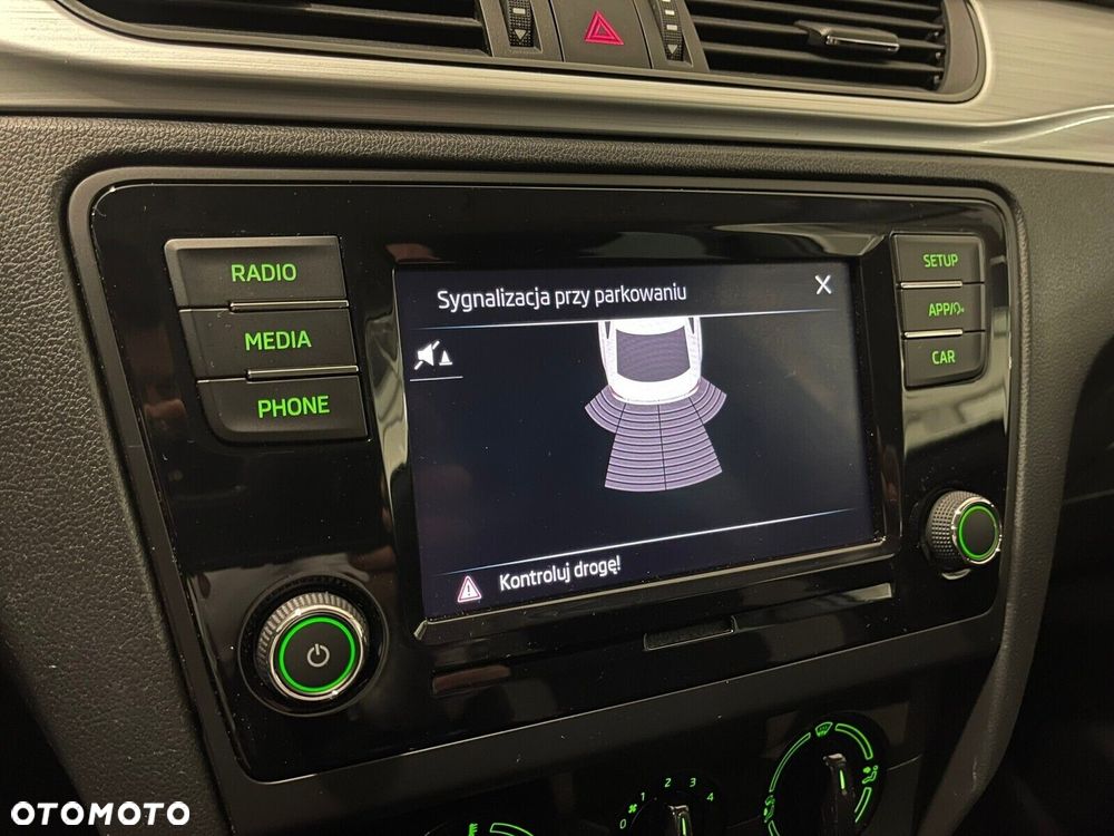 Skoda RAPID 1.0 TSI Ambition - 18