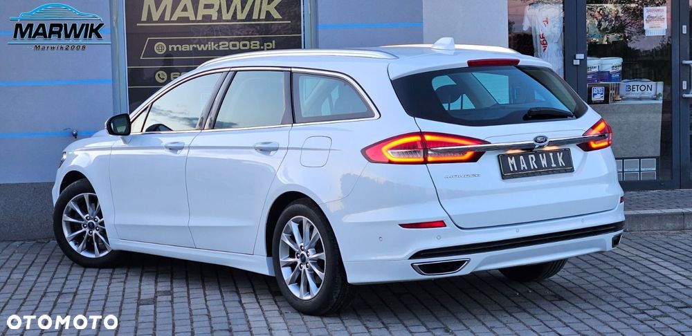 Ford Mondeo - 32