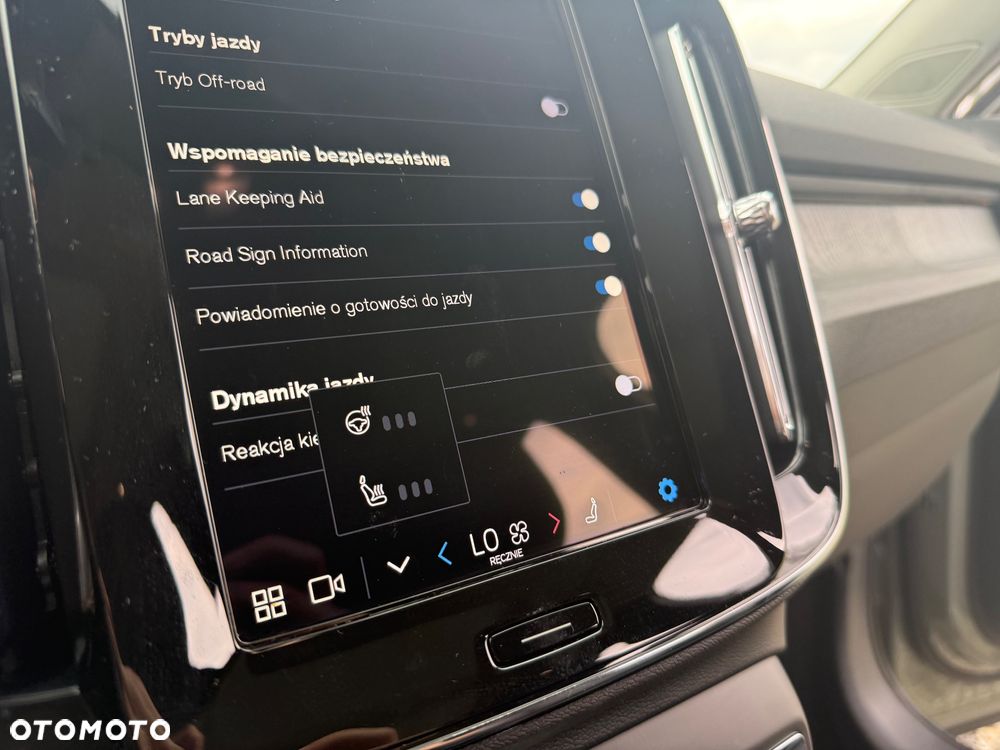 Volvo XC 40 B5 AWD Ultimate Dark - 20