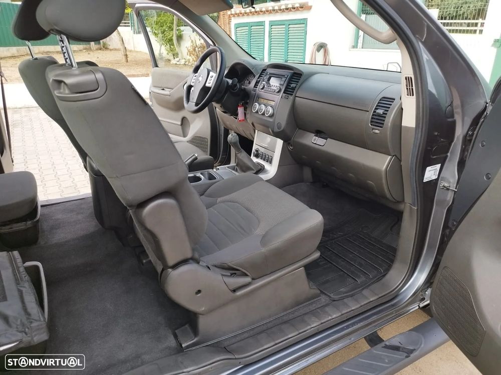 Nissan Navara King Cab 2.5 Dci  190 Cv 4 Lugares 4X4 - 26