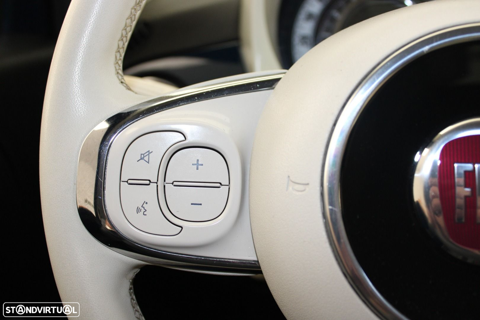 Fiat 500C 1.0 Hybrid Lounge - 11