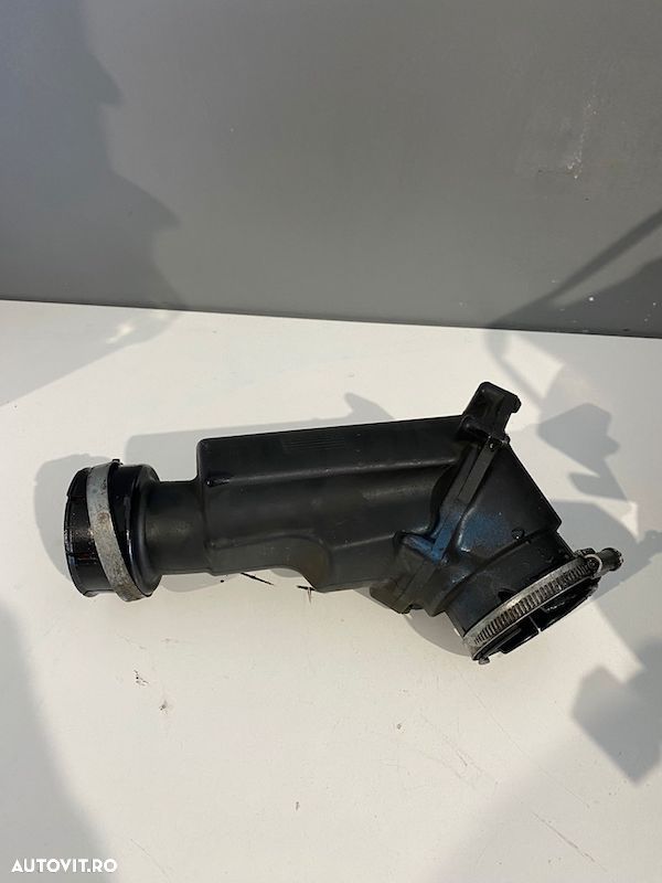 Rezonator turbo Volvo XC90 S60 V70 XC70 2003-2013 30740895 30740896 - 2