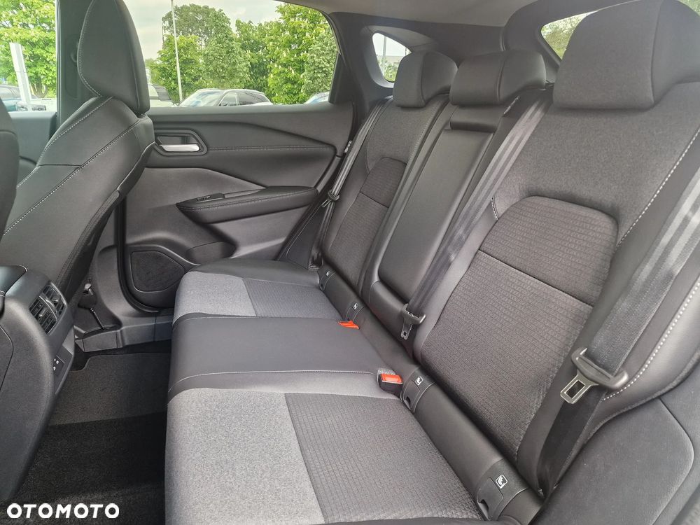 Nissan Qashqai 1.3 DIG-T mHEV N-Connecta Xtronic - 10
