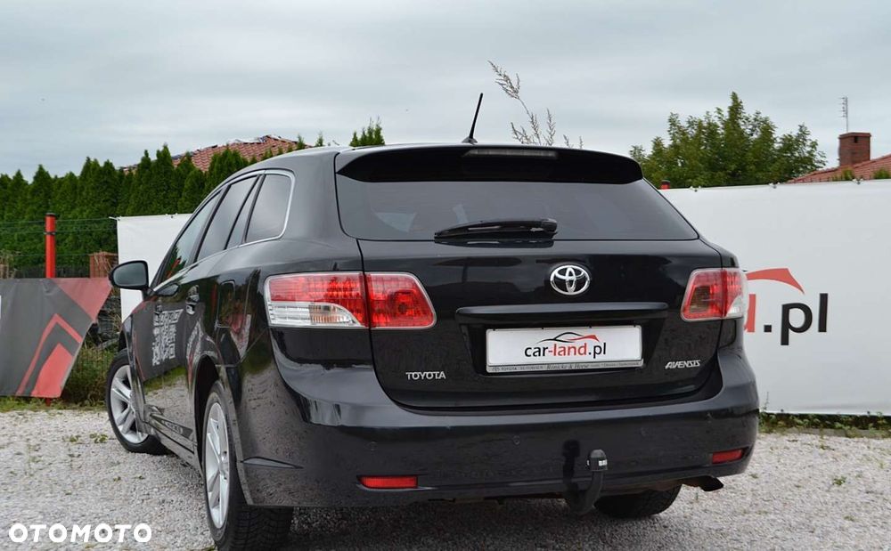 Toyota Avensis - 10