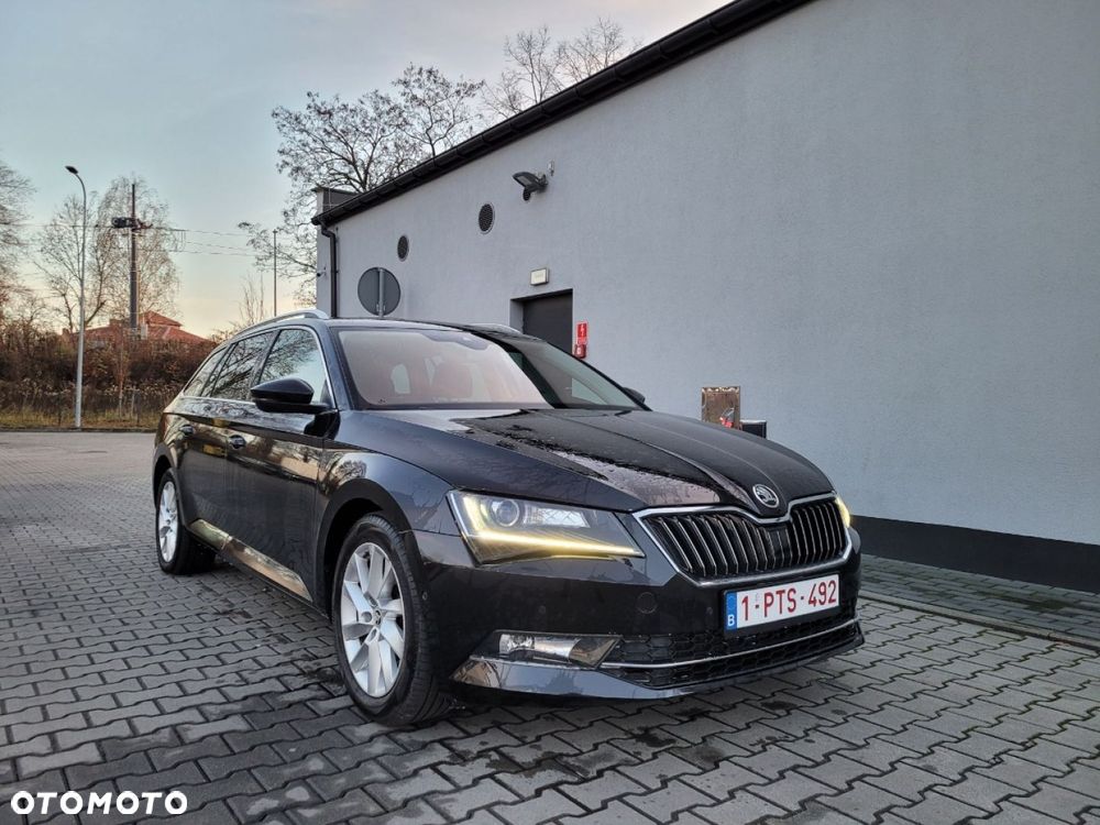 Skoda Superb 2.0 TDI Style - 1