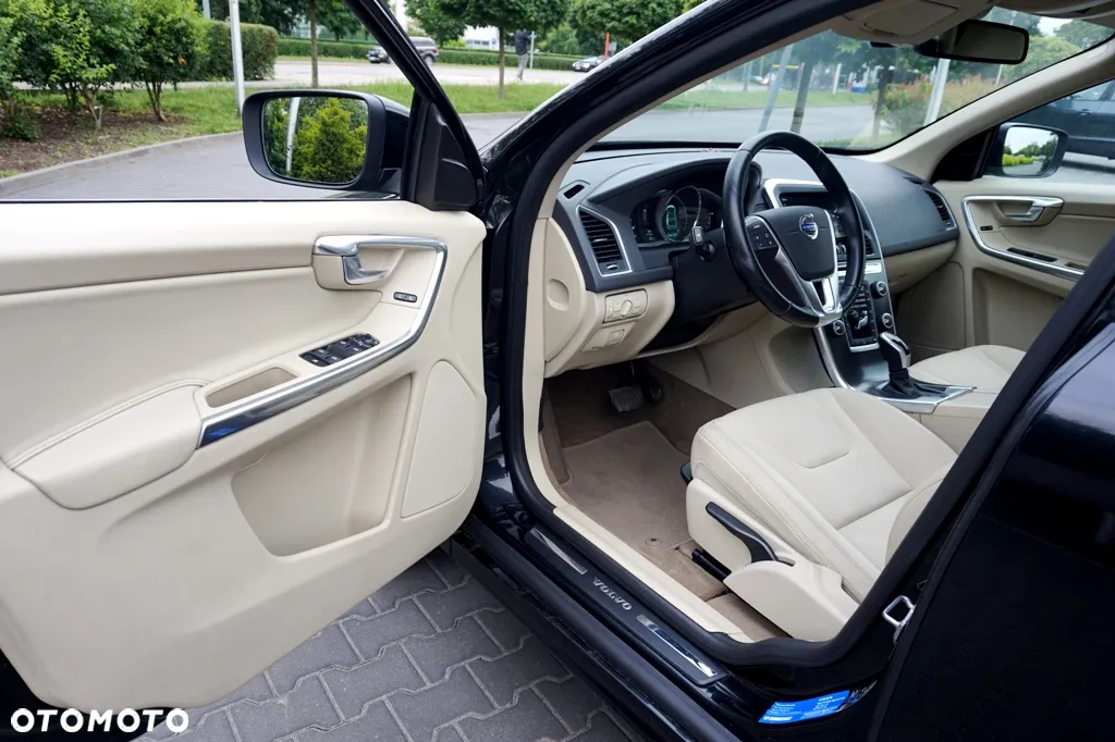 Volvo XC 60 - 21
