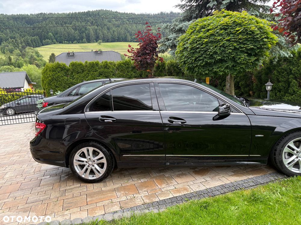 Mercedes-Benz Klasa C 250 CDI BlueEff Avantgarde 4-Matic - 4