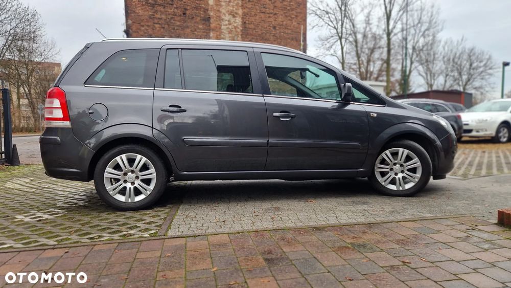 Opel Zafira - 14