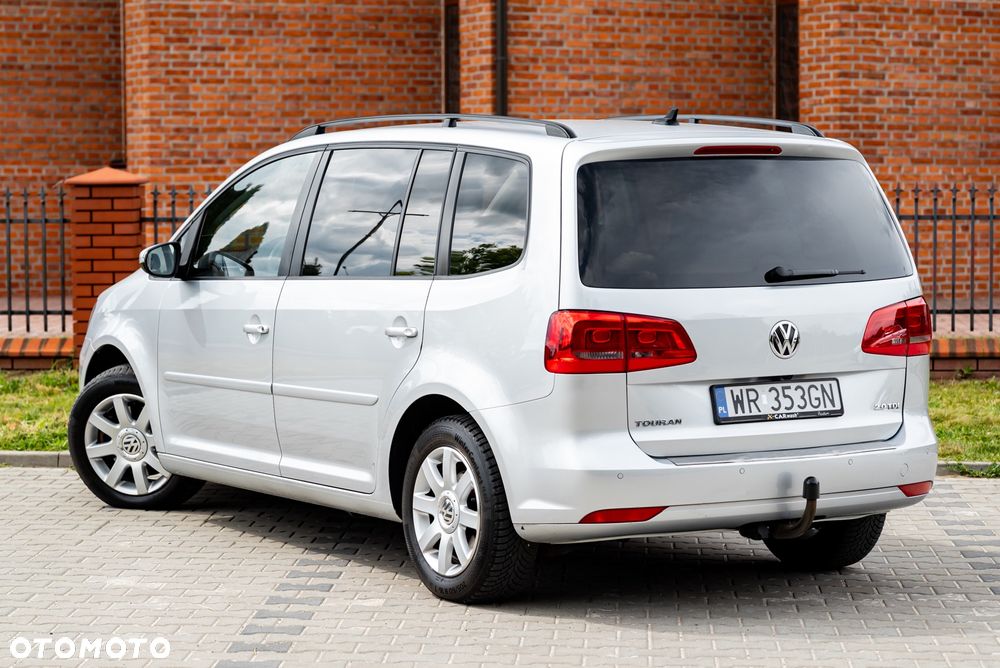 Volkswagen Touran 2.0 TDI DPF BlueMotion Technology DSG STYLE - 12