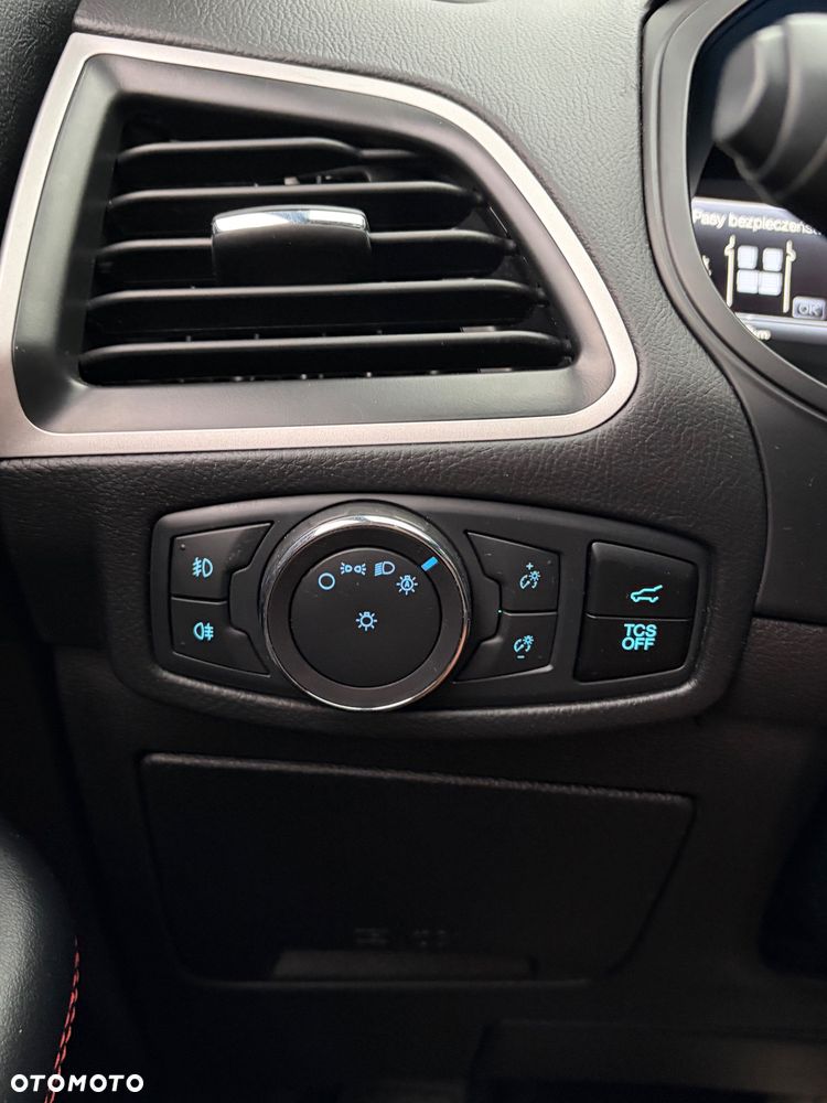 Ford Edge - 23