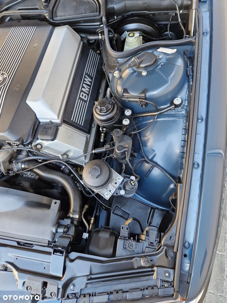 BMW Seria 7 740i V8 - 18