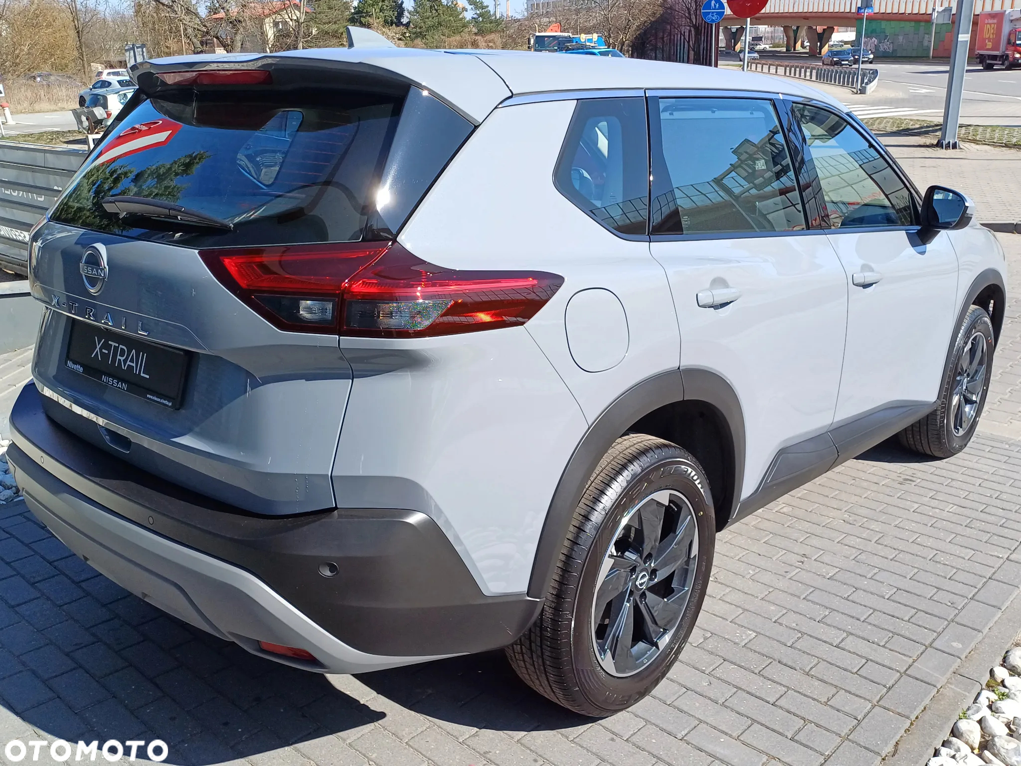 Nissan X-Trail - 5