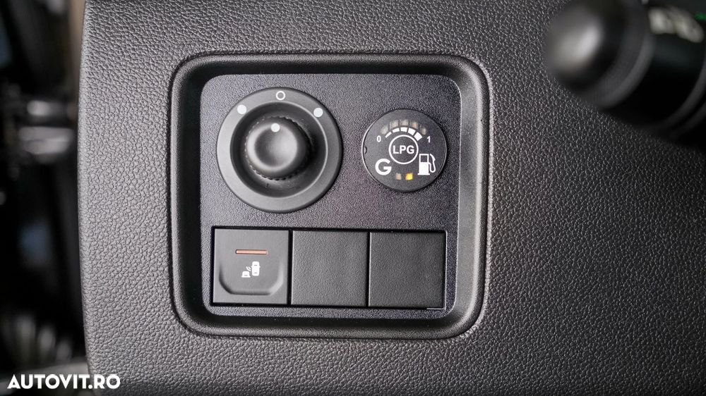 Dacia Duster SCe 115 2WD Essential - 18