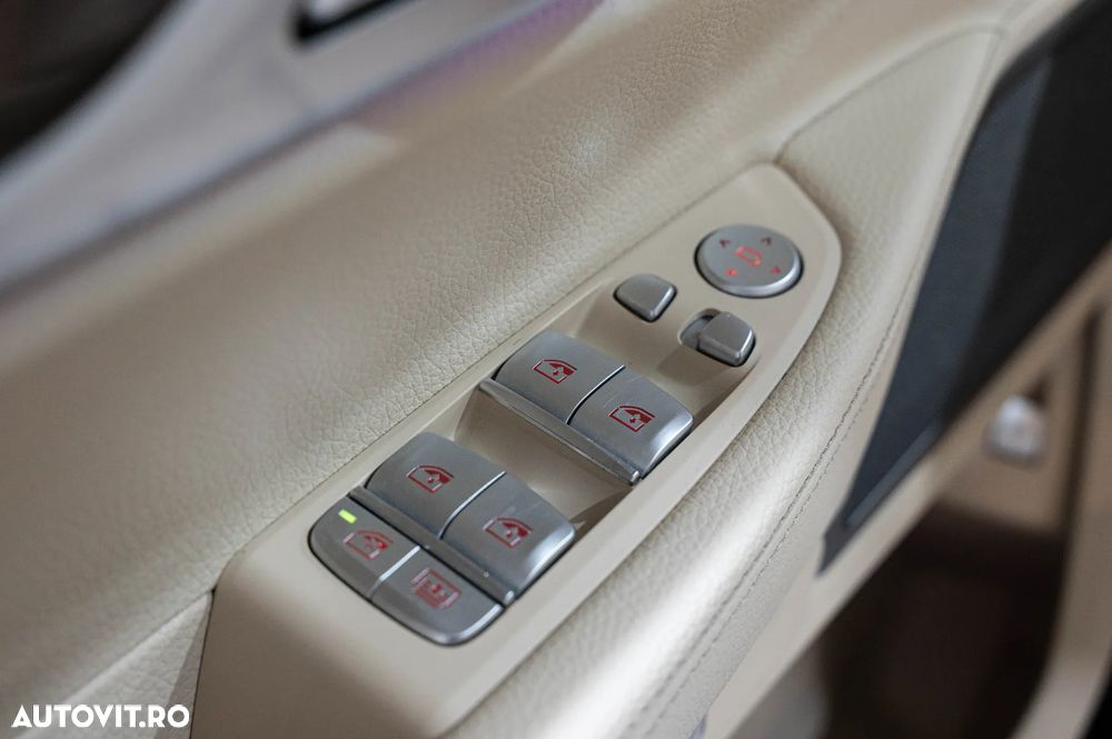 BMW Seria 7 730Ld - 30