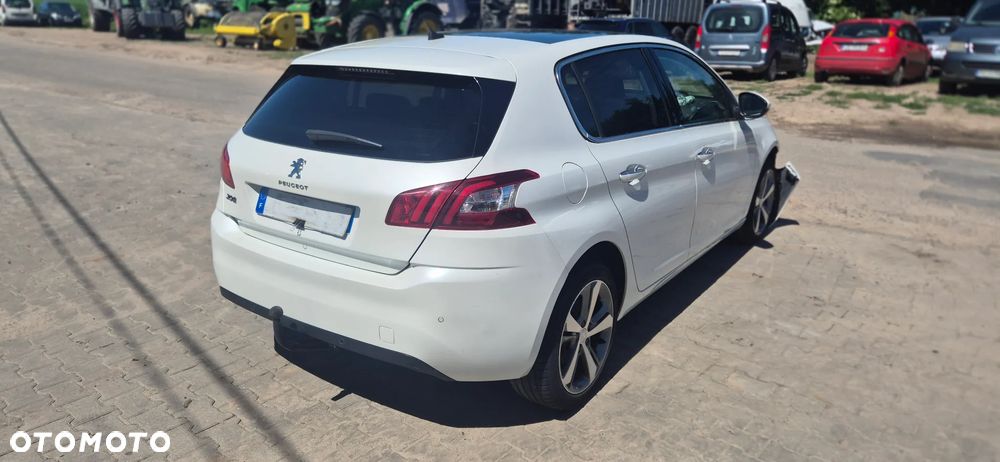 Peugeot 308 1.2 PureTech Allure S&S - 12