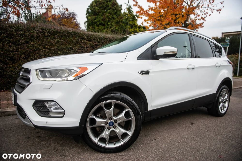 Ford Kuga 2.0 TDCi 2x4 Titanium - 1