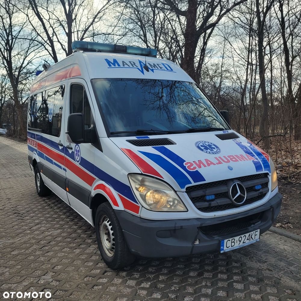 Mercedes-Benz Sprinter - 1