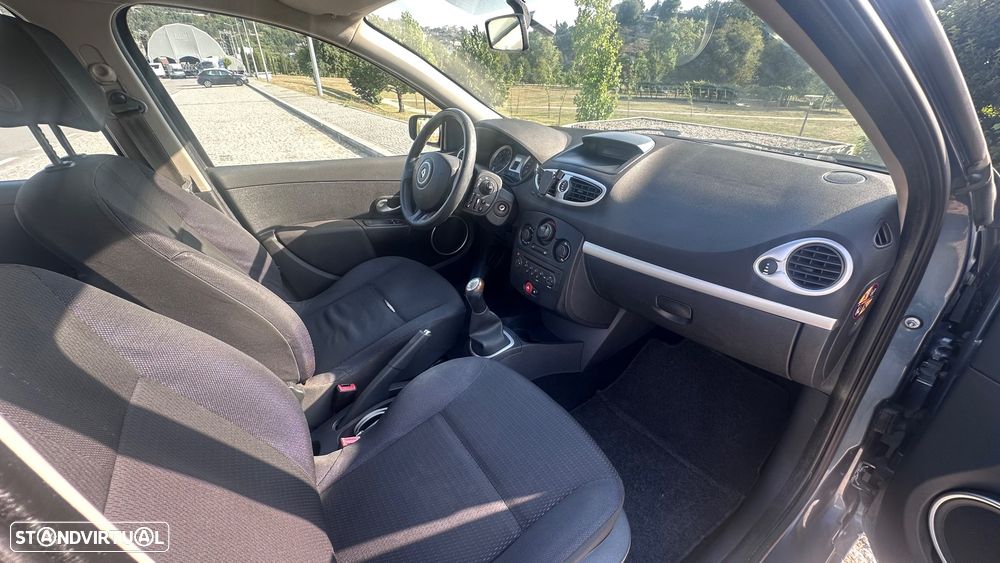 Renault Clio 1.6 16V ESP Edition Dynamique - 4
