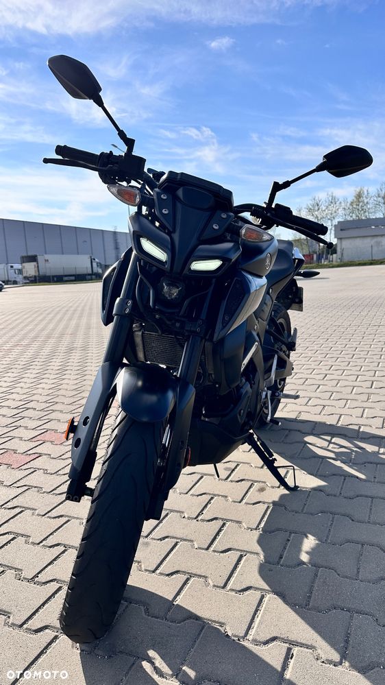Yamaha MT - 7