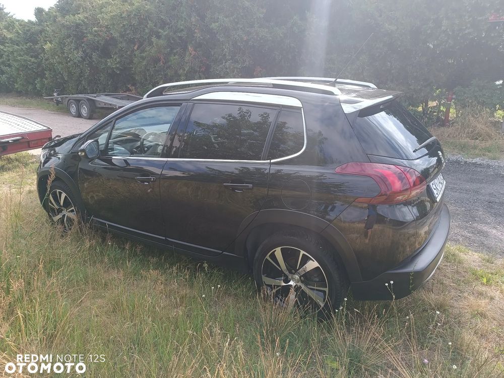 Peugeot 2008 1.2 Pure Tech Allure S&S - 6