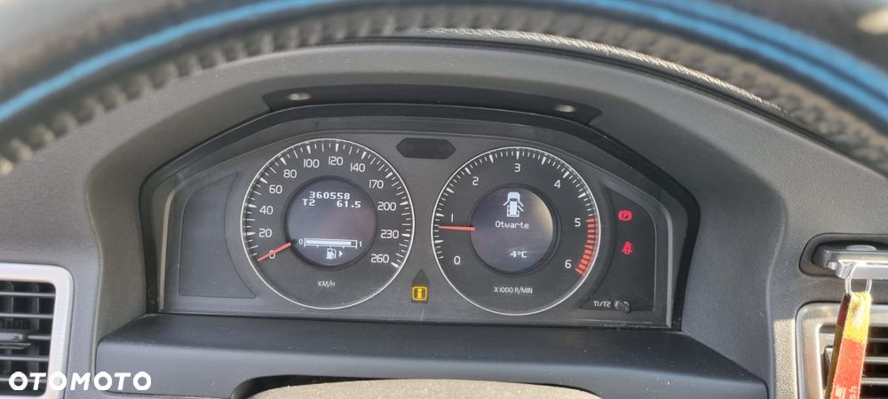 Volvo V70 2.4D Summum - 6