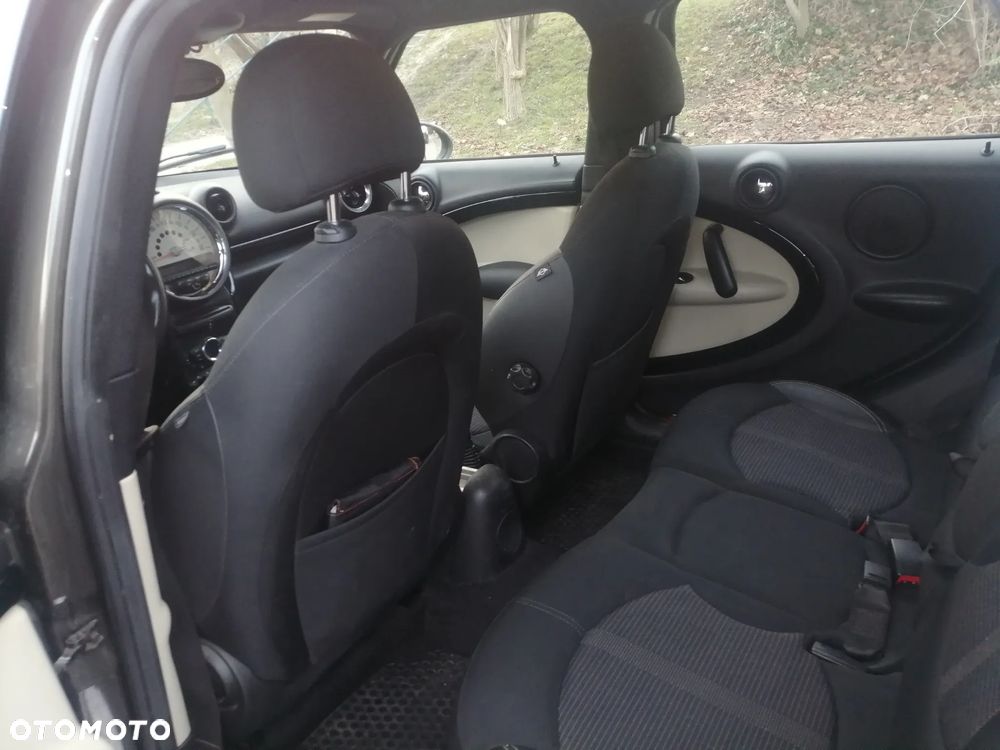 MINI Countryman Cooper D ALL4 - 11