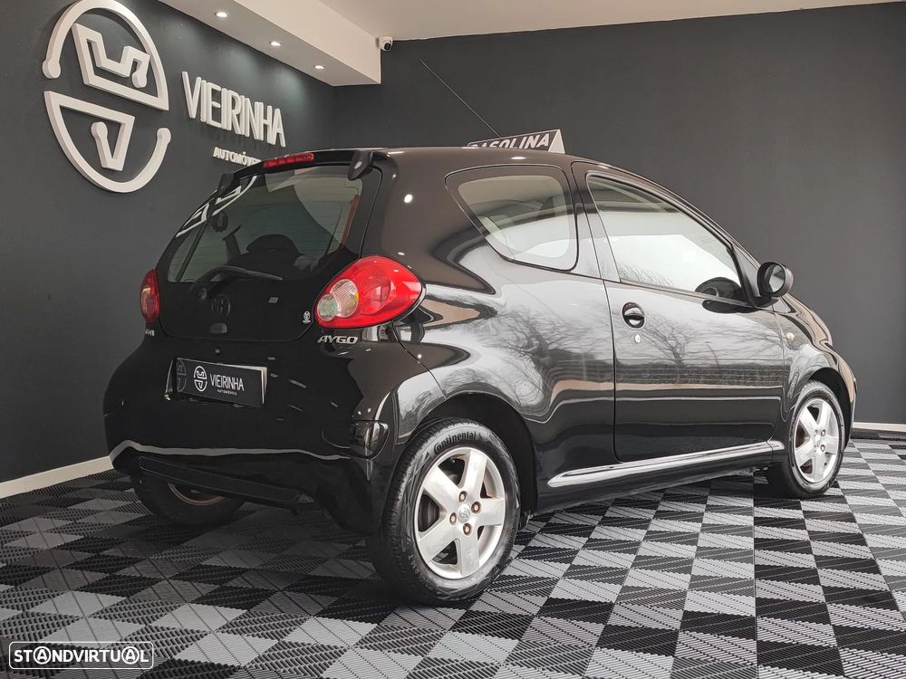 Toyota Aygo 1.0 + AC - 14