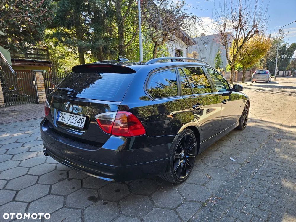 BMW Seria 3 - 12
