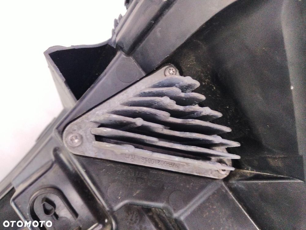 LAMPA PRAWA PRZEDNIA PRZÓD RENAULT MASTER III LIFT 260105567R - 9