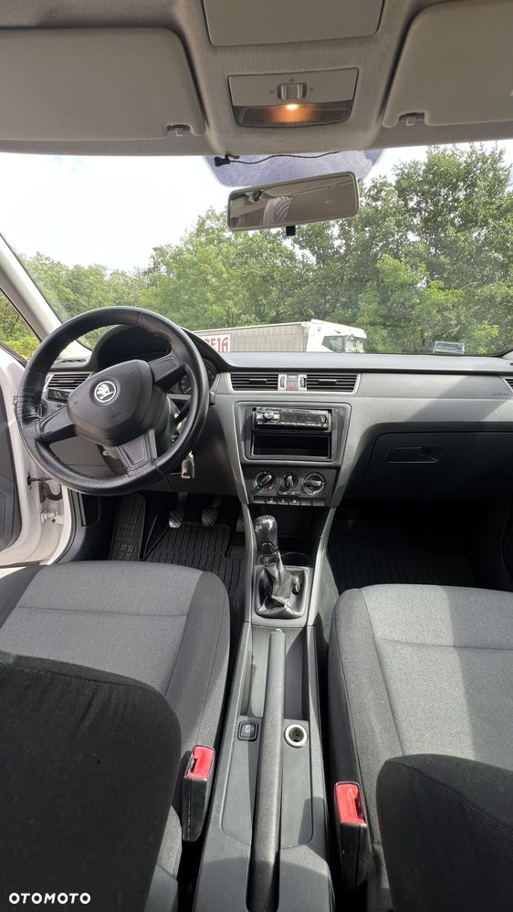 Skoda RAPID 1.2 Active - 9