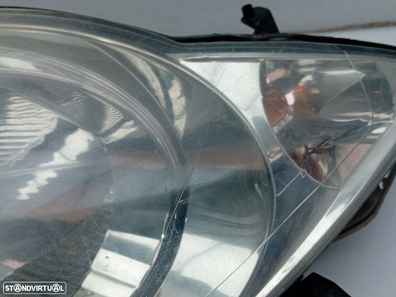 Ótica / farol direita PEUGEOT 107 - 3