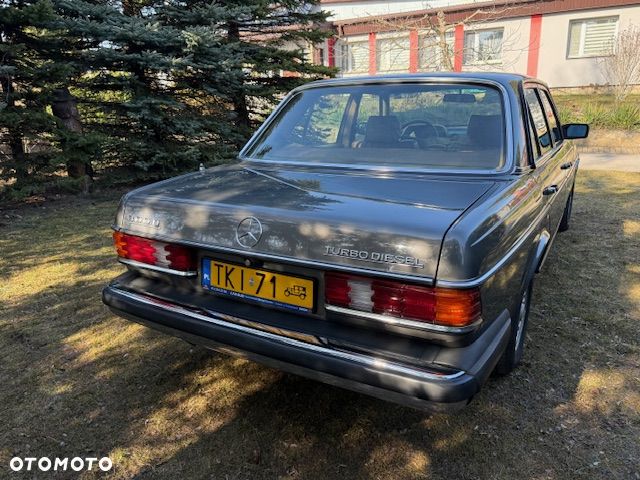 Mercedes-Benz W123 - 5