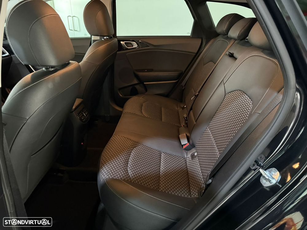 Kia Ceed SW 1.0 T-GDI Sport - 11