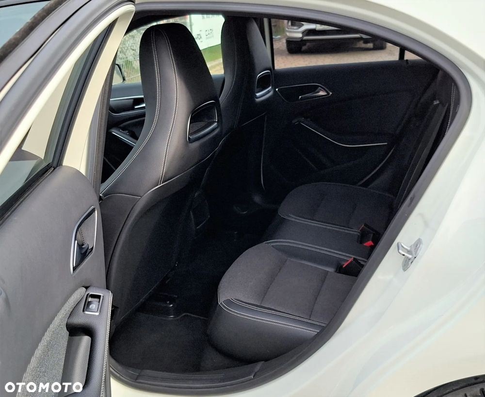 Mercedes-Benz Klasa A 180 (BlueEFFICIENCY) AMG Sport - 19