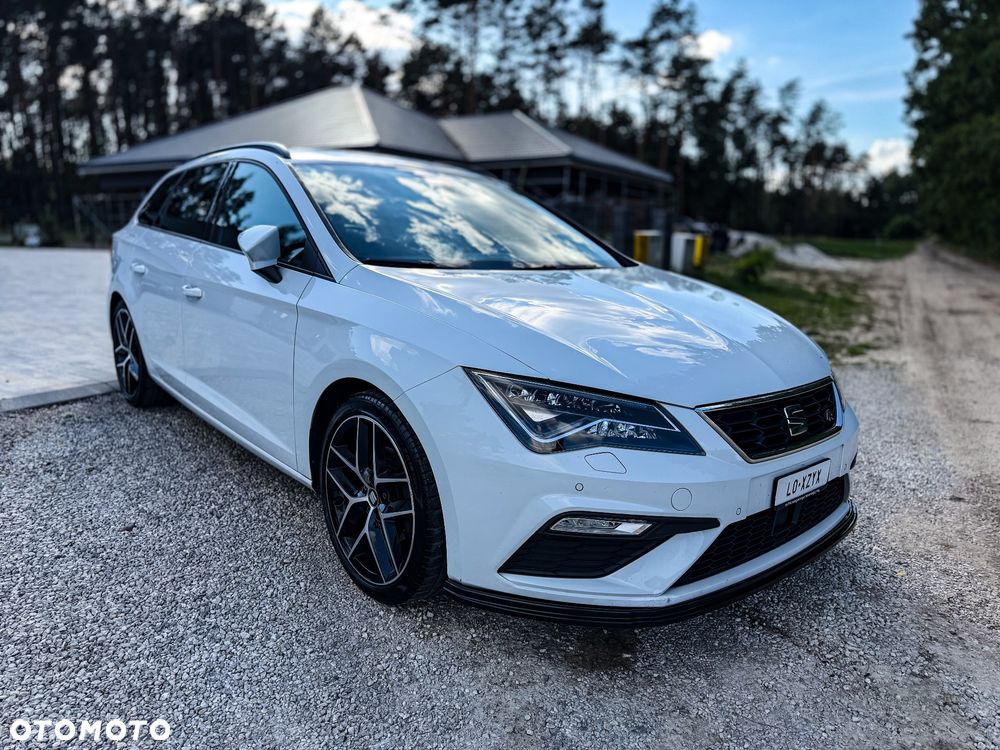 Seat Leon 1.5 eTSI OPF DSG FR Black Edition - 3
