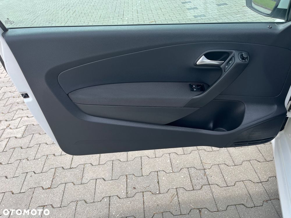 Volkswagen Polo 1.2 Comfortline - 12