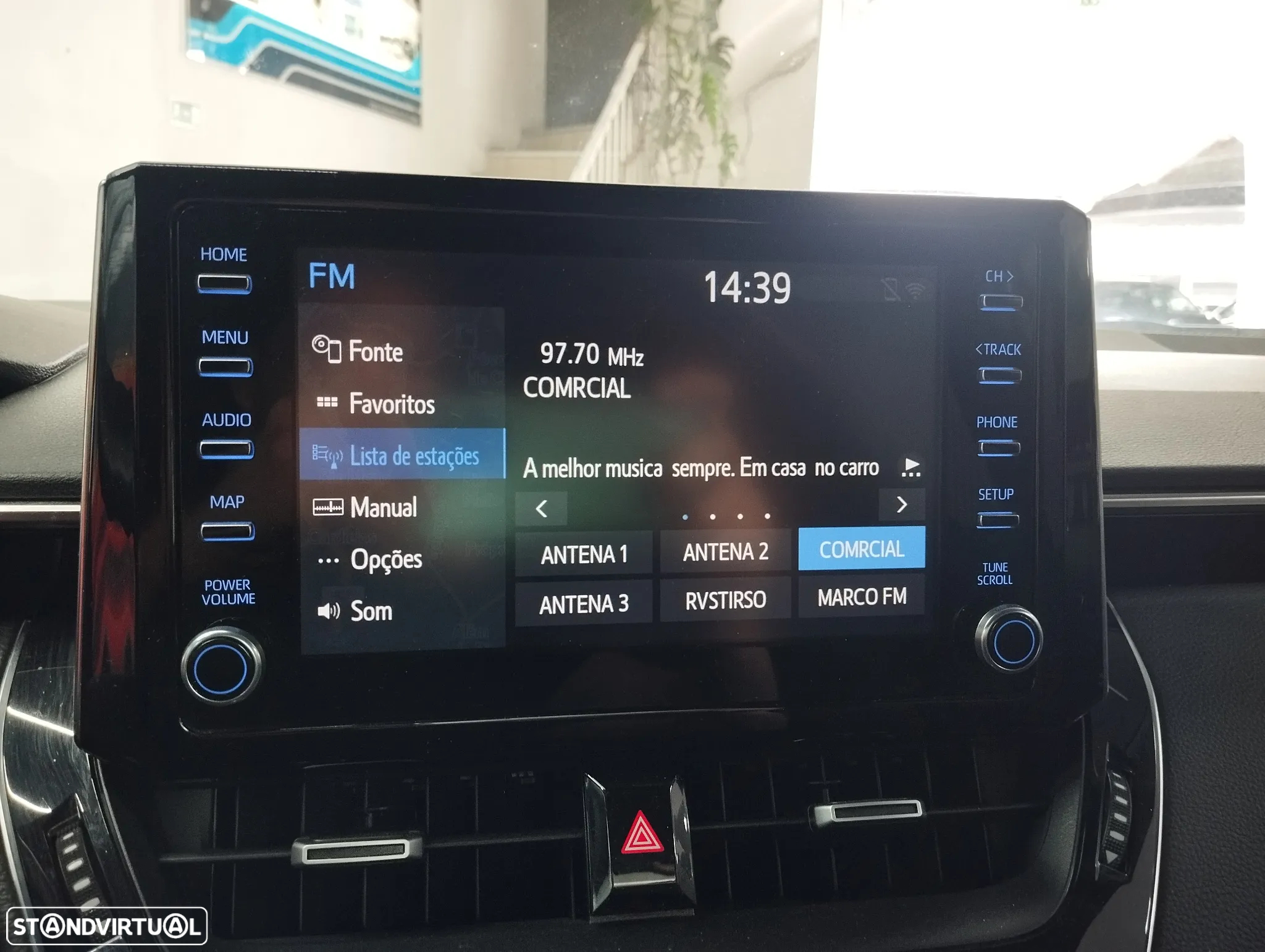 Toyota Corolla Touring Sports 1.8 Hybrid Comfort+P.Sport - 23