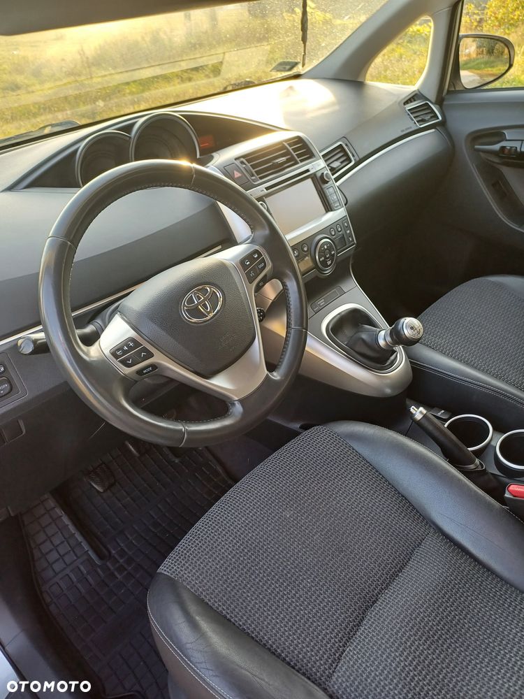 Toyota Verso - 10