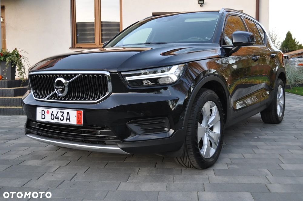 Volvo XC 40 T3 Momentum Pro - 22